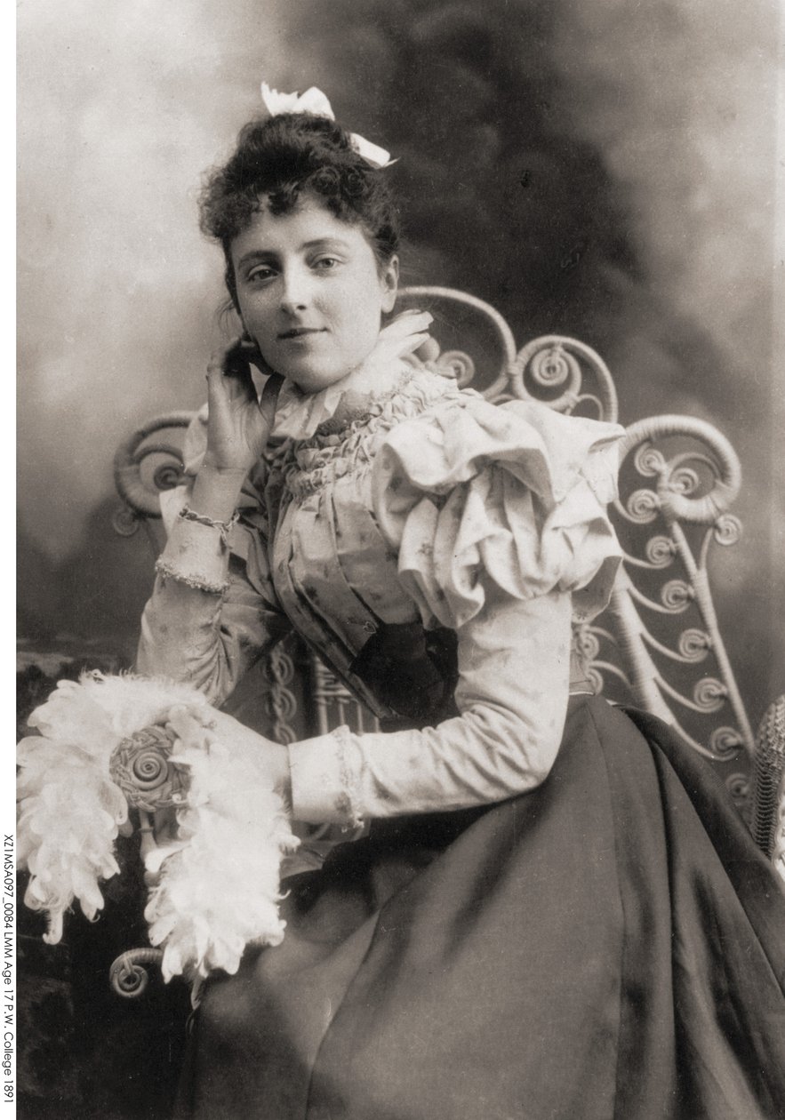 Porträtt av Lucy Maud Montgomery 1874-1942, 1891 av Unbekannt