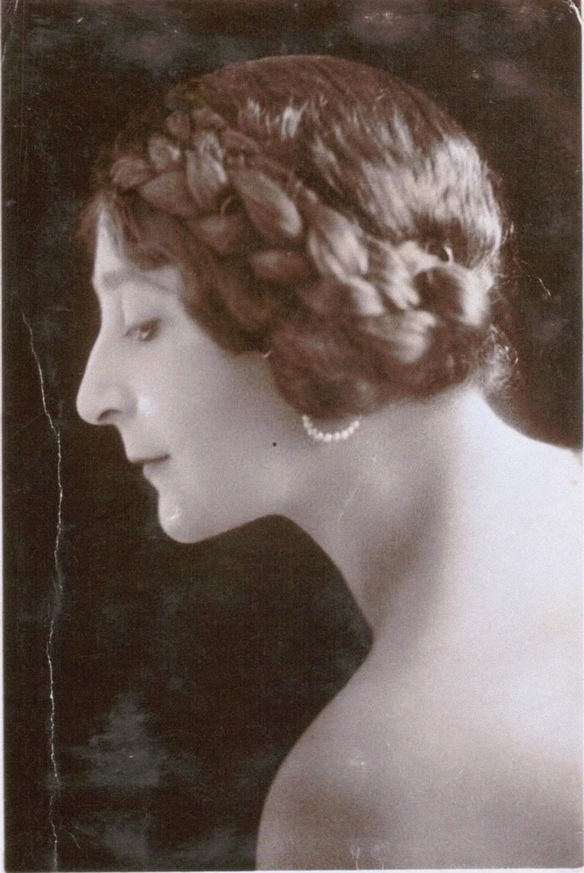 Porträtt av prinsessan Olga Alexandrovna Yurievskaya 1873-1925, 1910-talet av Unbekannt