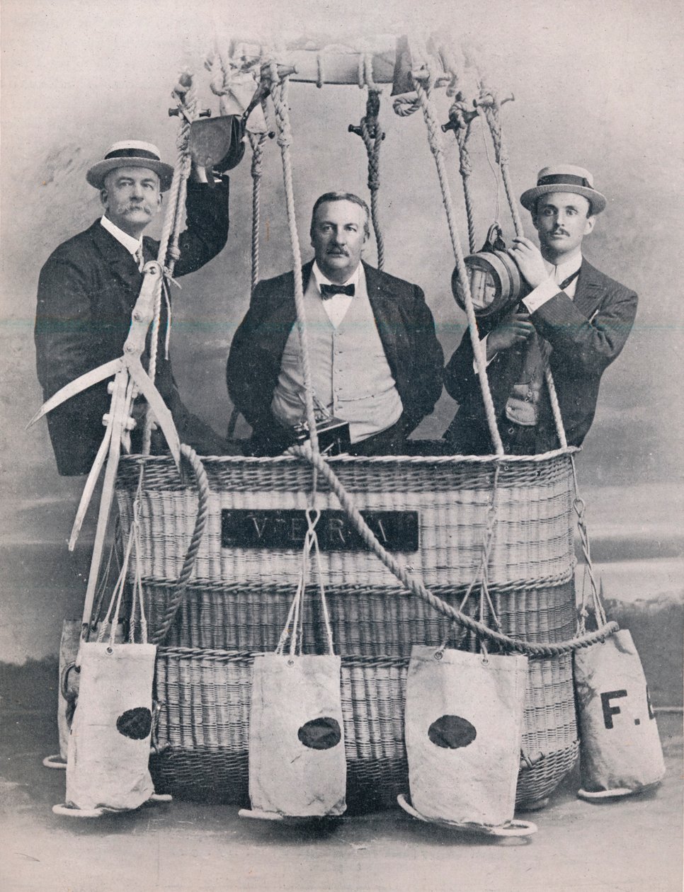 Professor Huntingdon, Mr. Frank Hedges Butler och Hon. C. S. Rolls, 1906 av Unbekannt