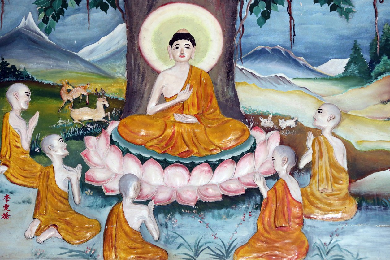 Quan Am Bo Tat-templet (Pagoda of Avalokitesvara Bodhisattva). Shakyamuni Buddha predikar predikan - lagens hjul - för sina fem lärjungar. Vung Tau. Vietnam av Unbekannt