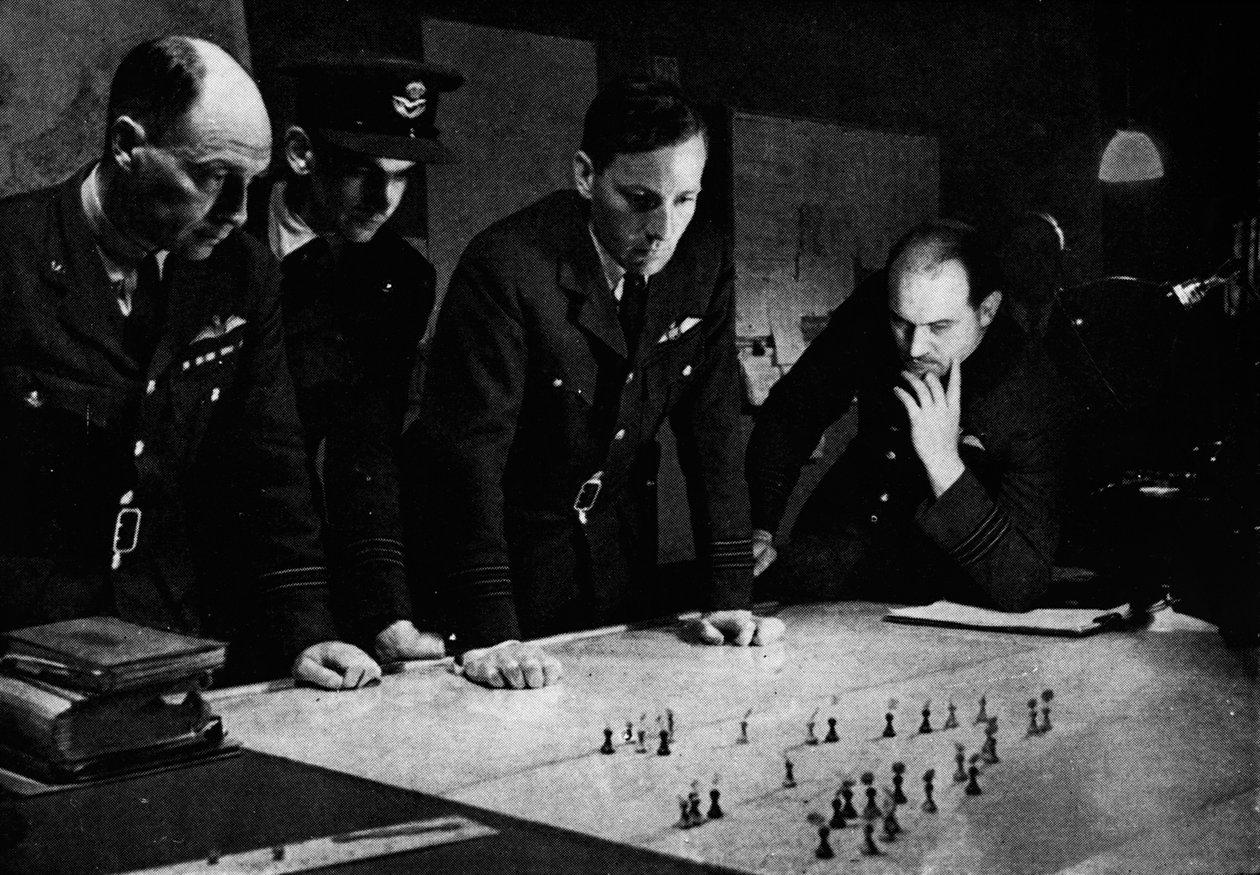 RAF Bomber Commands operationsrum under en razzia, 1941 av Unbekannt