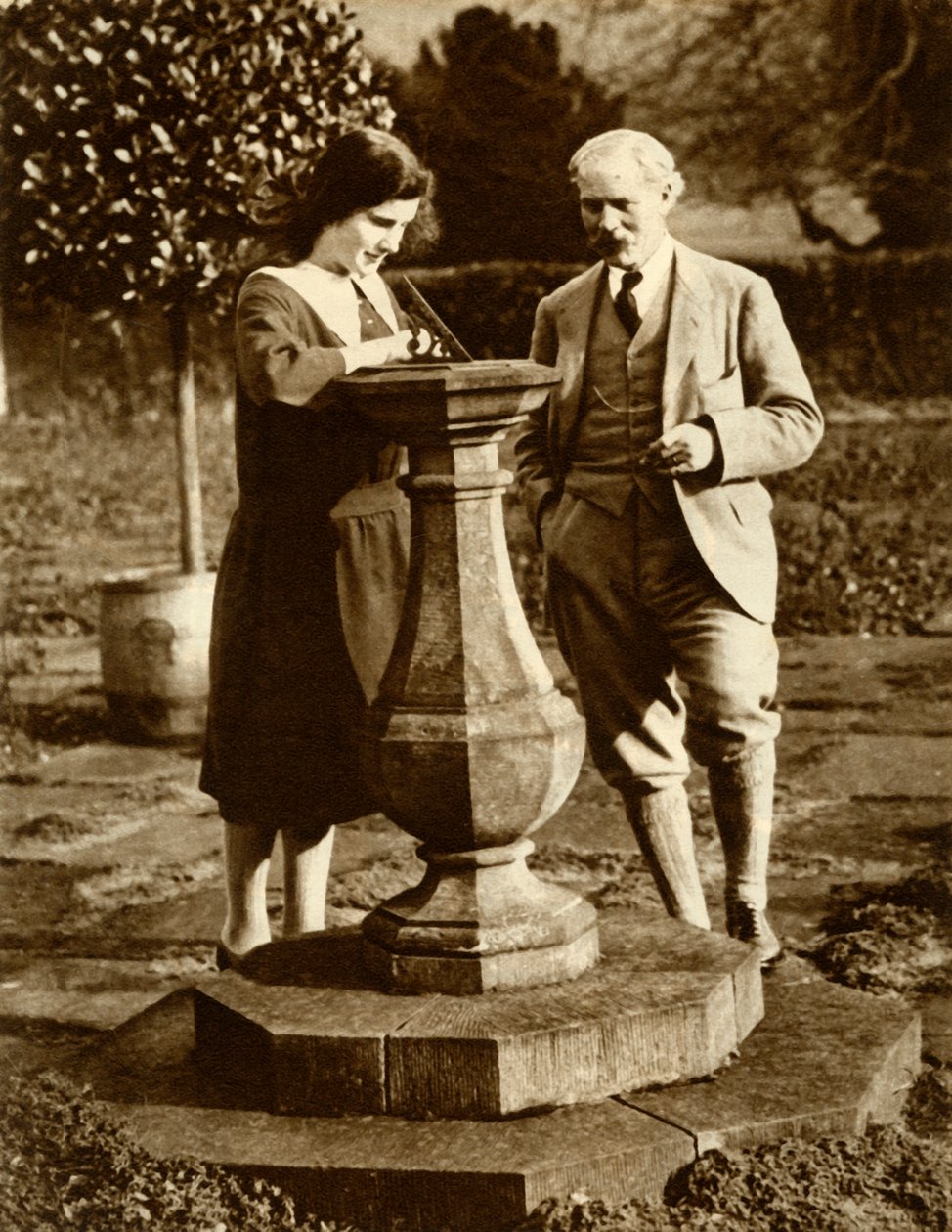 Ramsay MacDonald, första Labour-premiärministern, i Checkers med sin dotter, 1924, 1935. av Unbekannt