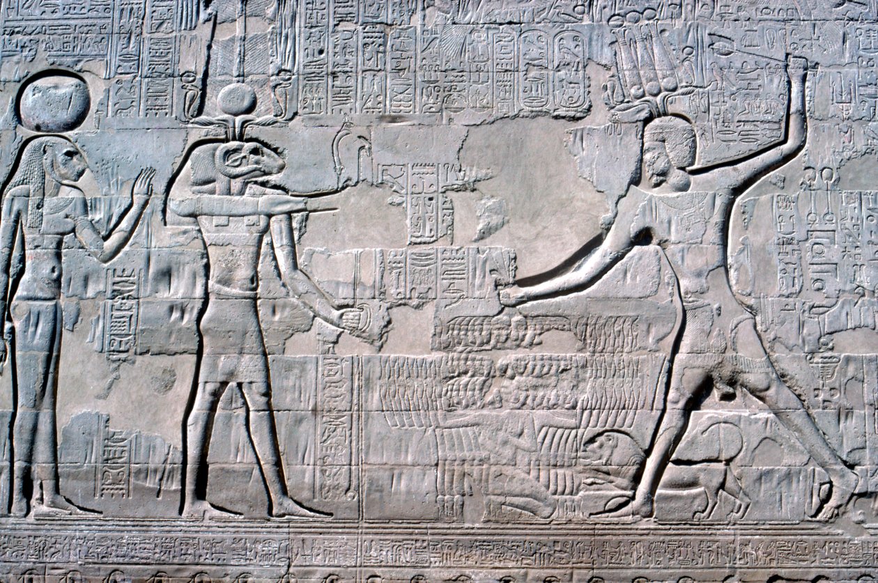 Relief av farao före Kum & Sekhmet, Khnums tempel, ptolemaiska och romerska perioder av Unbekannt
