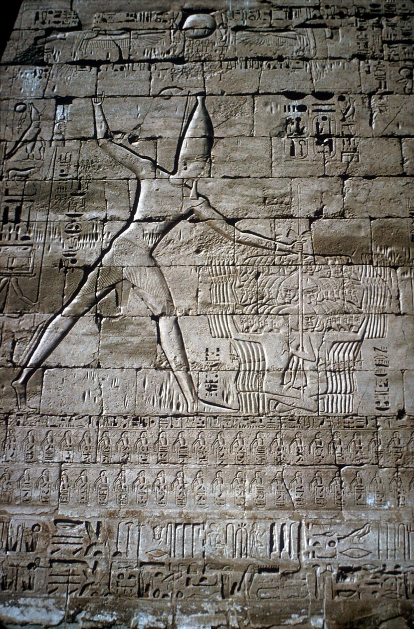 Relief av Ramses III som slår fiender, Ramses III:s bårhustempel, Medinet Habu, c1200 f.Kr. av Unbekannt