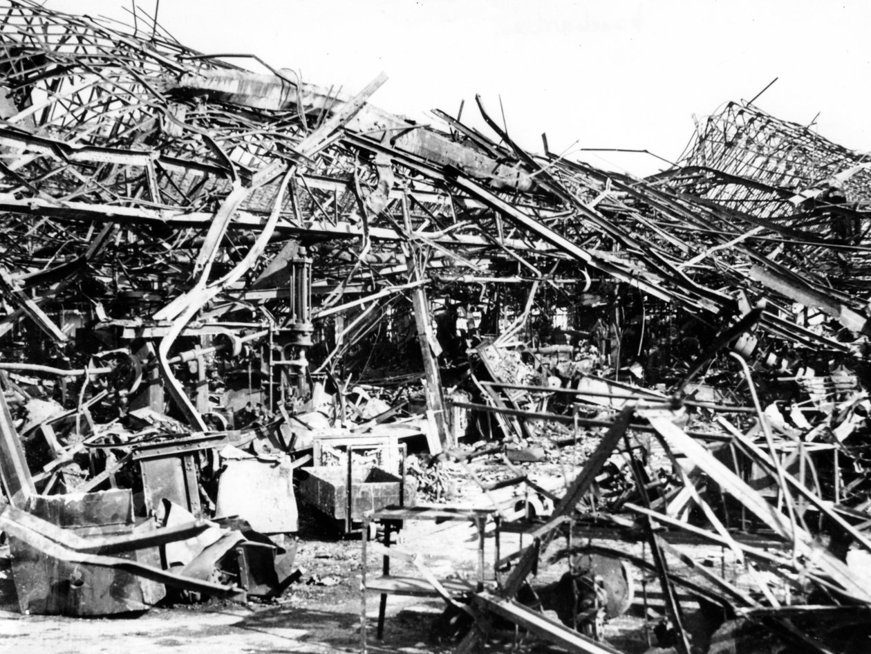 Renaultfabriken förstördes av allierade bombningar, Sevres, nära Paris, 1940-1944 av Unbekannt