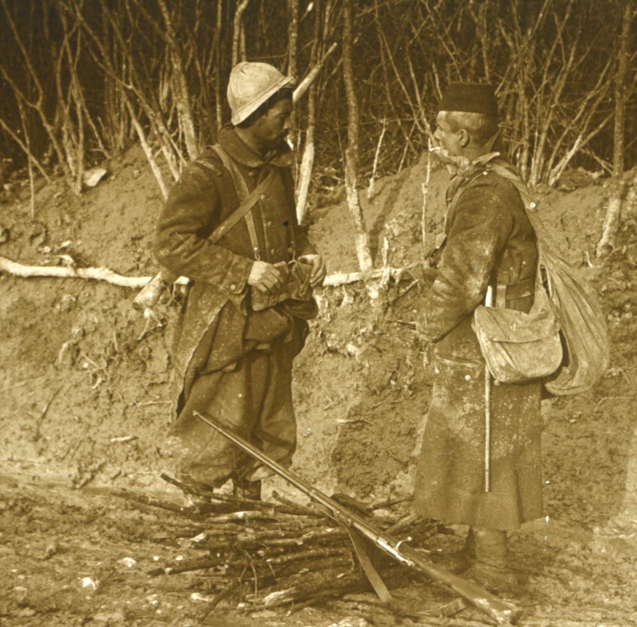 Återvändande från Verdun, norra Frankrike, c1914-c1918 av Unbekannt