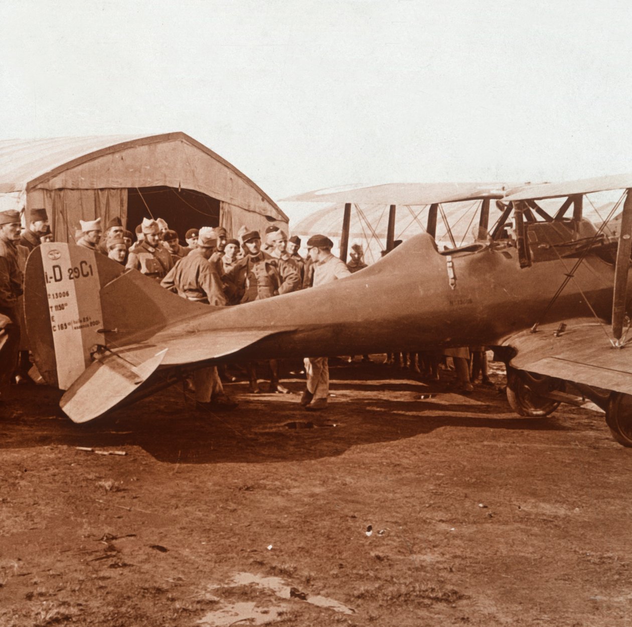 Återkomst av stridsplan, c1914-c1918 av Unbekannt