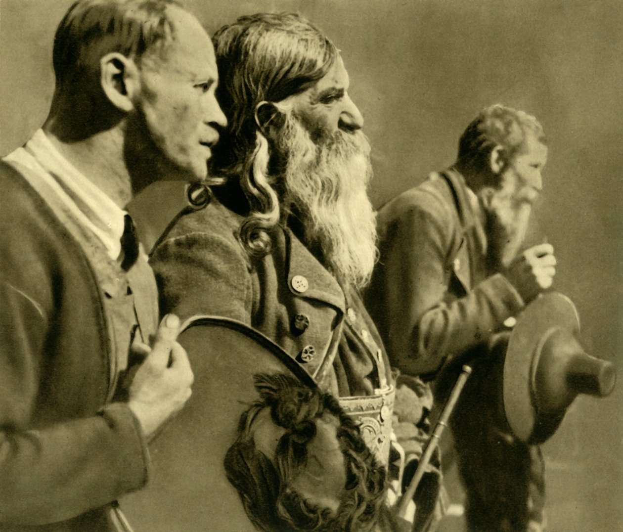 Gevärsmän ber, Tyrolen, Österrike, c1935. av Unbekannt