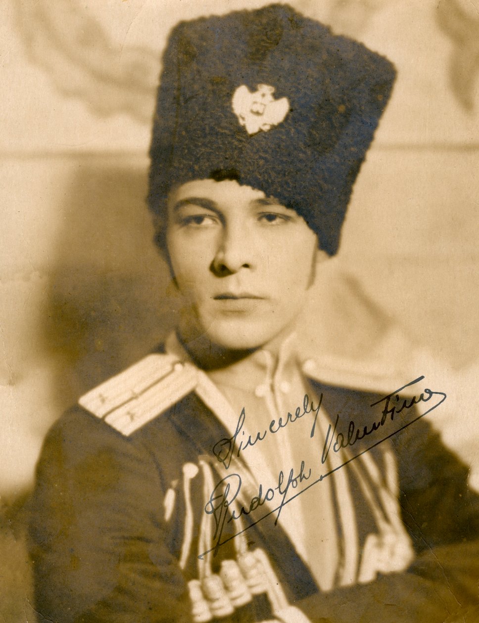 Rudolph Valentino 1895-1926, italiensk skådespelare, ca 1920-talet av Unbekannt