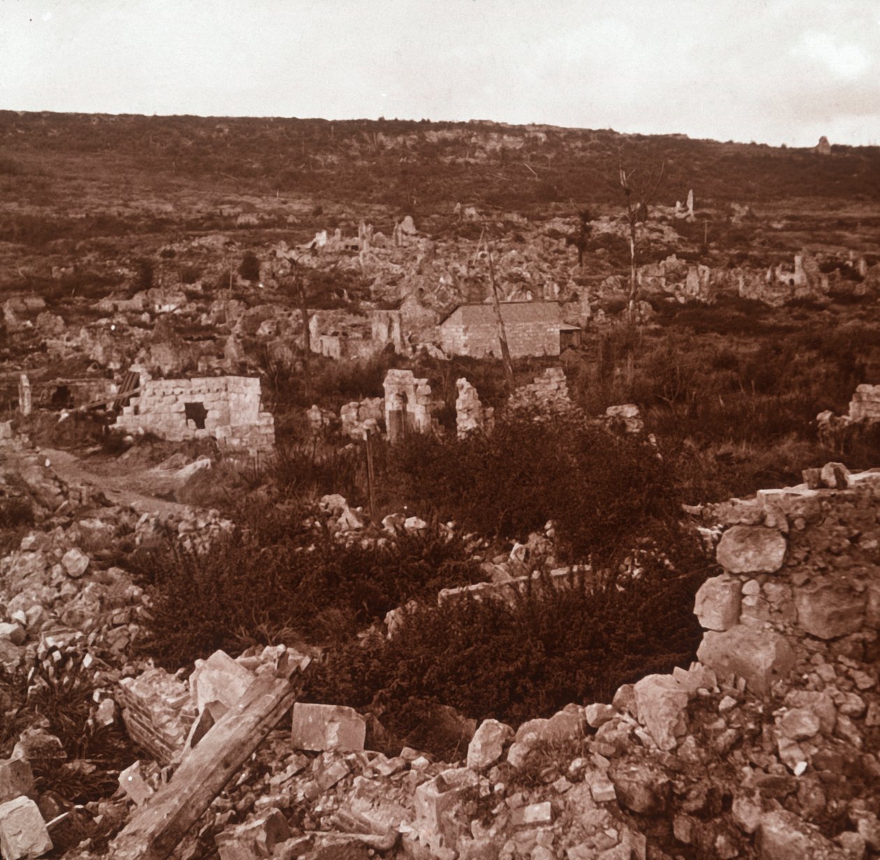 Ruiner, Anizy-le-Château, norra Frankrike, c1914-c1918 av Unbekannt