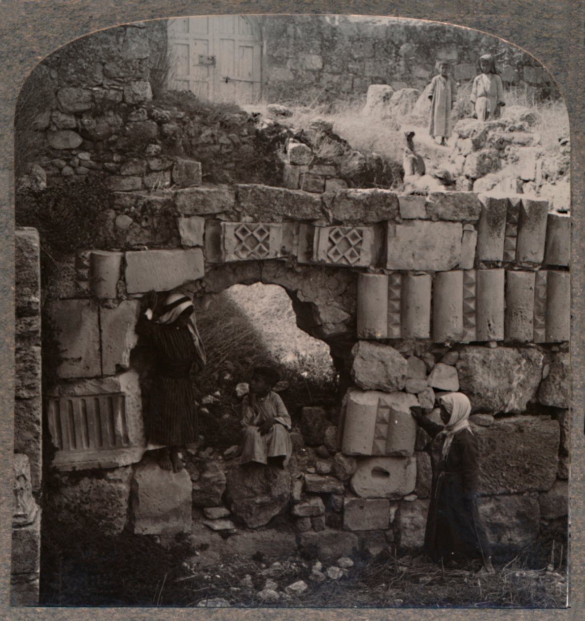 Ruinerna av Lasarus hus, c1900 av Unbekannt