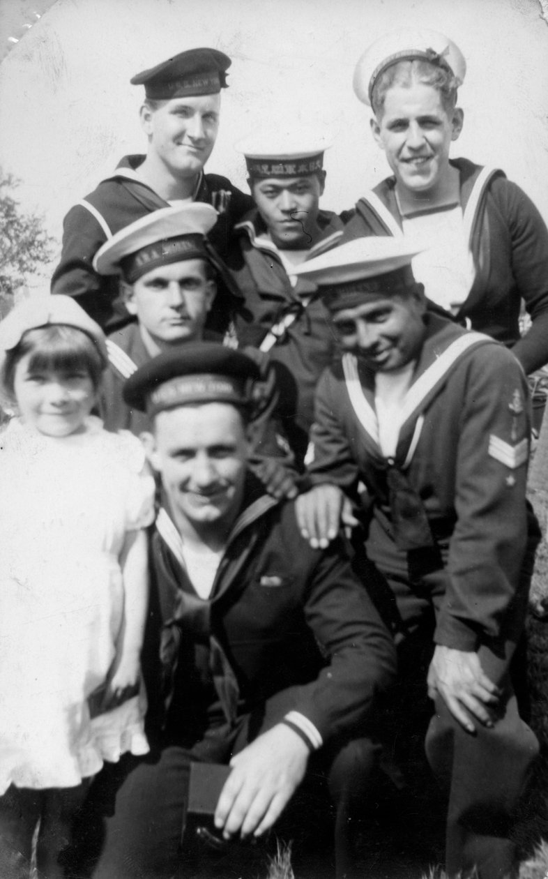 Sjömän från sex olika länder under Coronation Review, Southsea, Hampshire, 1937 av Unbekannt