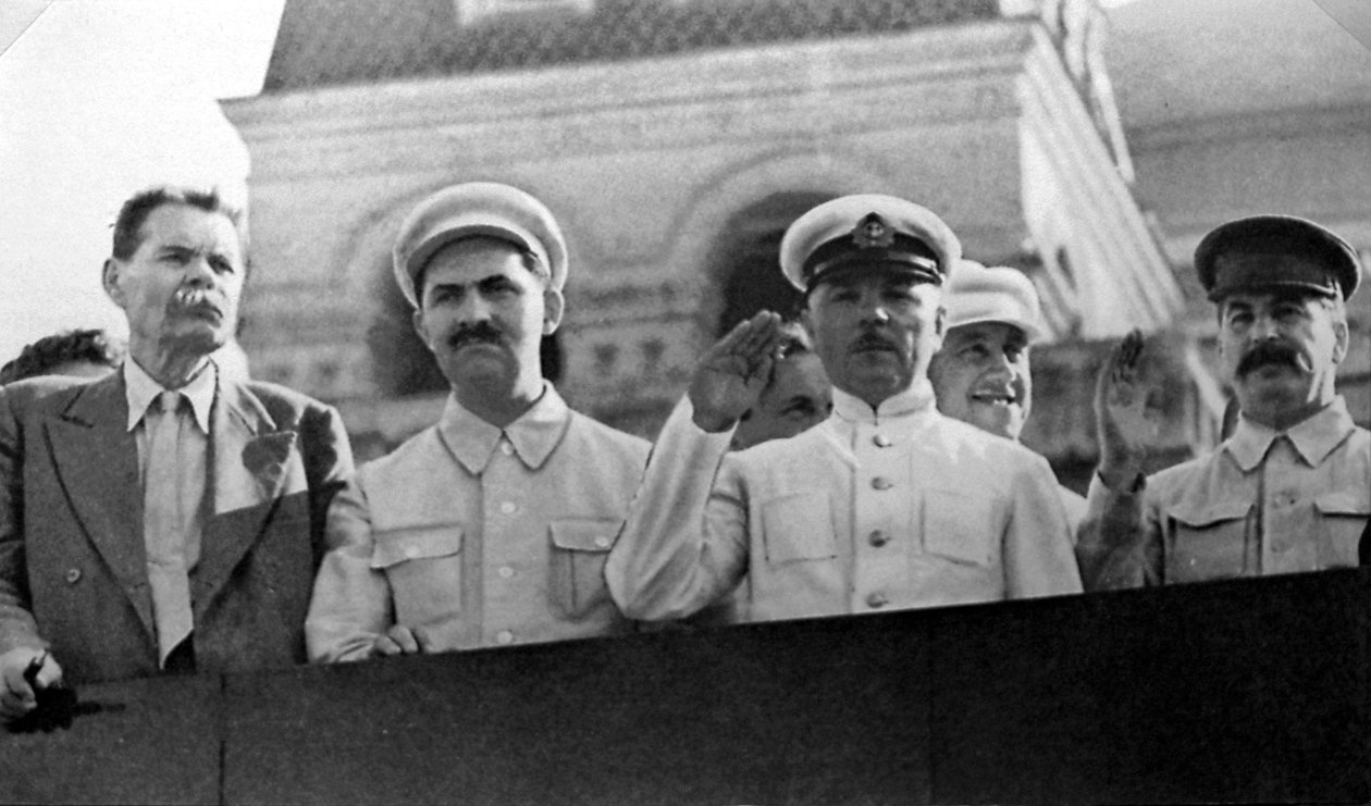 Höga sovjetiska figurer på tribunen av Lenins mausoleum, Röda torget, Moskva, Sovjetunionen, 1931 av Unbekannt