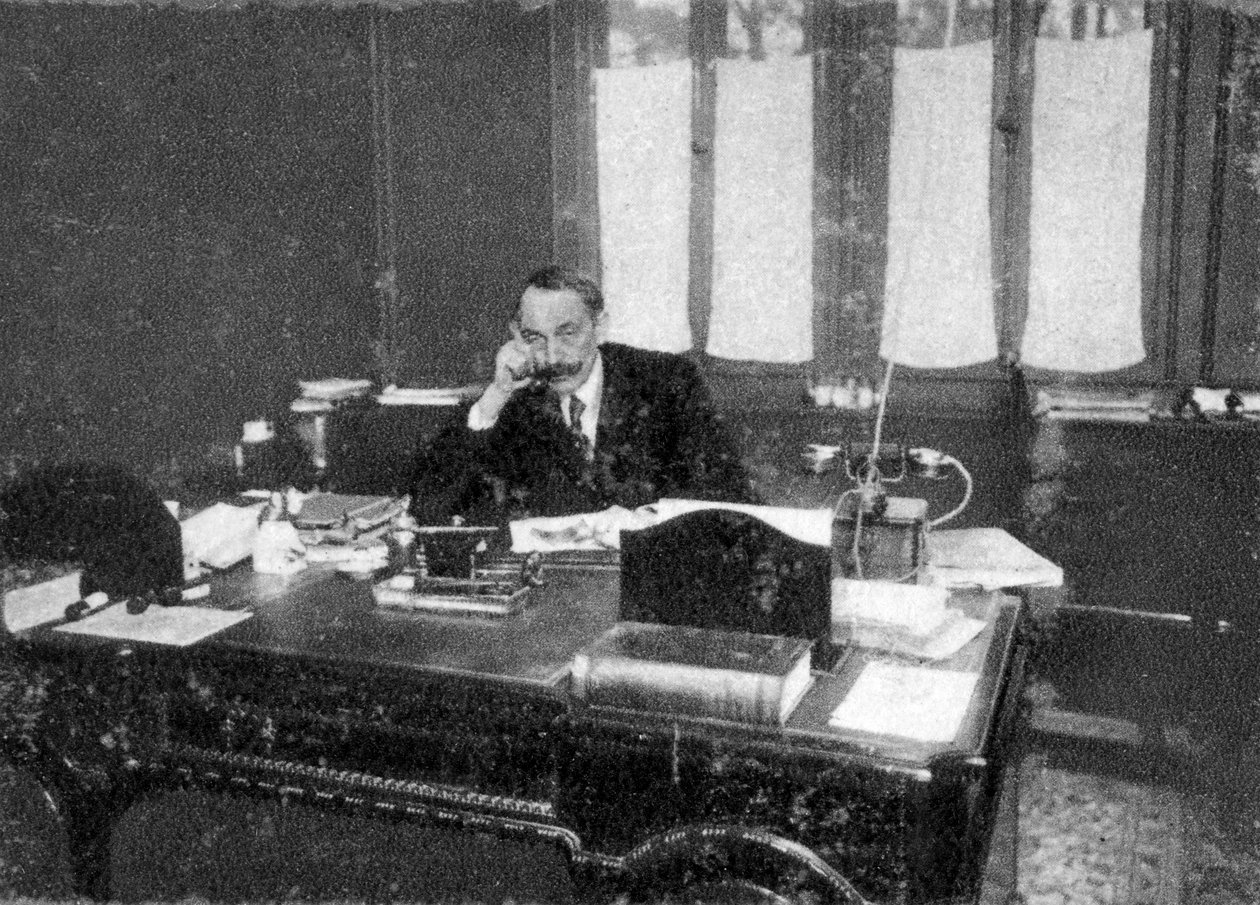 Serge Voronoff, ryskfödd fransk kirurg, 1923 av Unbekannt