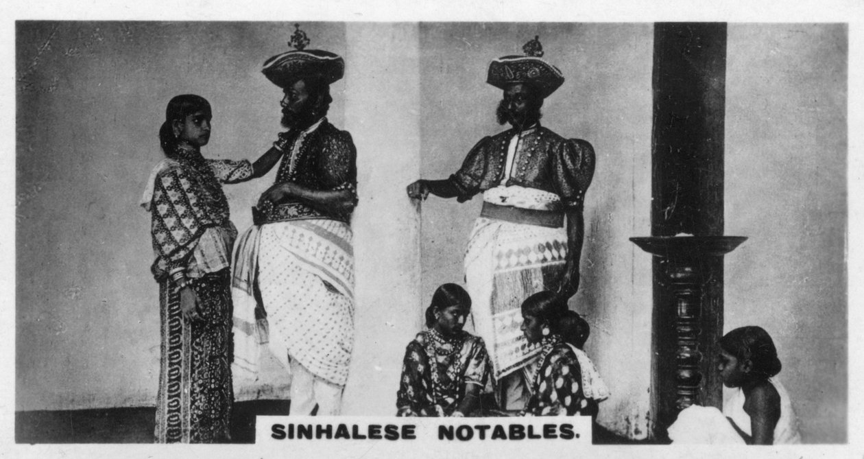 Singalesiska notabiliteter, Ceylon, c1925 av Unbekannt