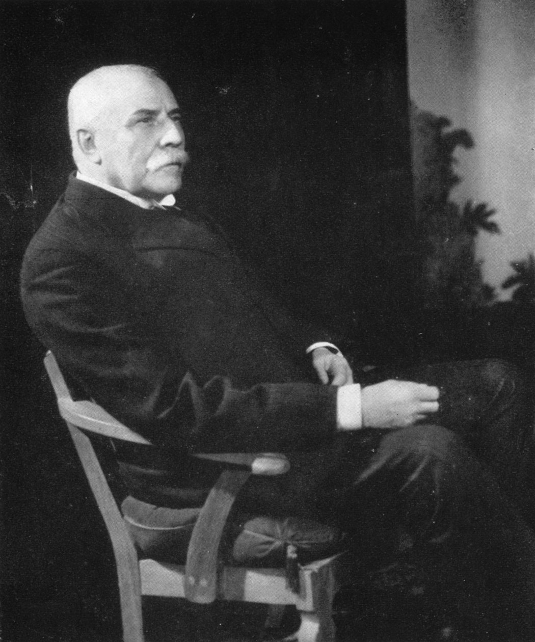 Sir Edward Elgar, 1857-1934, engelsk kompositör, tidigt 1900-tal av Unbekannt