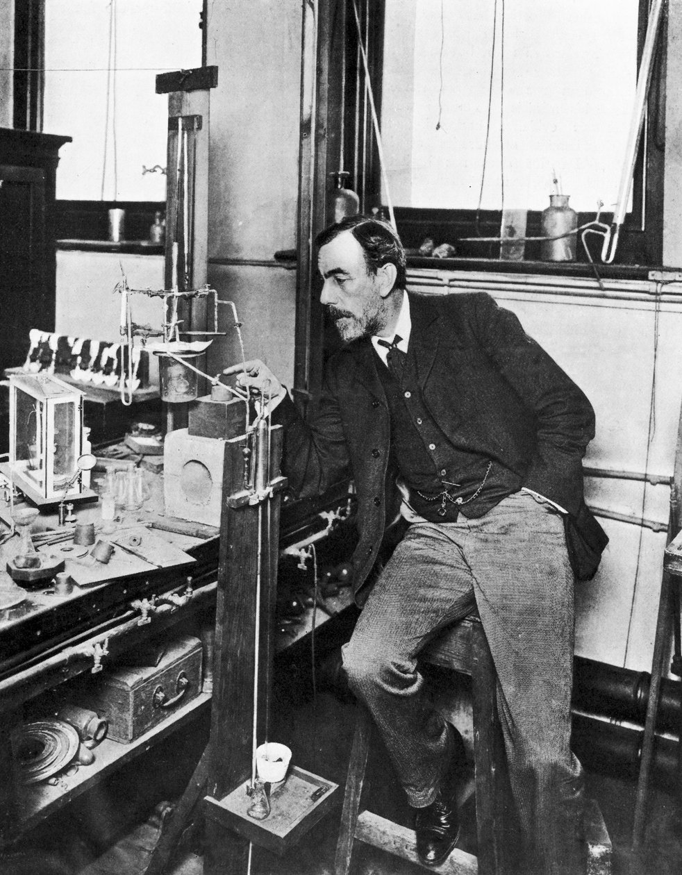 Sir William Ramsay, skotsk kemist, ca 1900 av Unbekannt