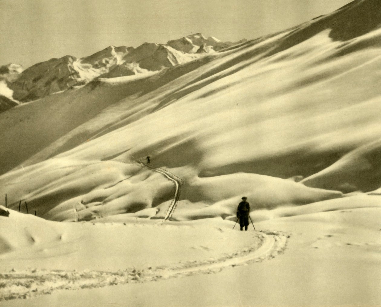 Skidåkning vid Upper Schlossalm, nära Bad Hofgastein, Österrike, c1935. av Unbekannt