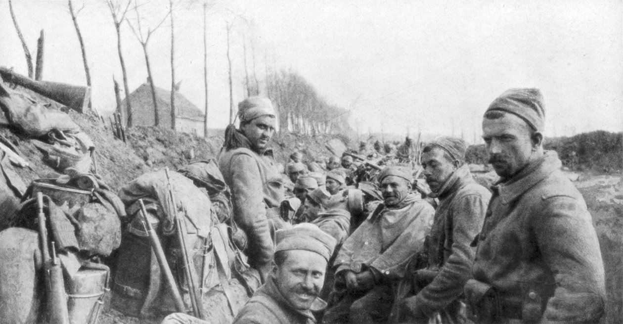 Soldater från ett franskt Zouave-regemente mellan Lizarne och Boesinghe, Belgien, 24 april 1915 av Unbekannt