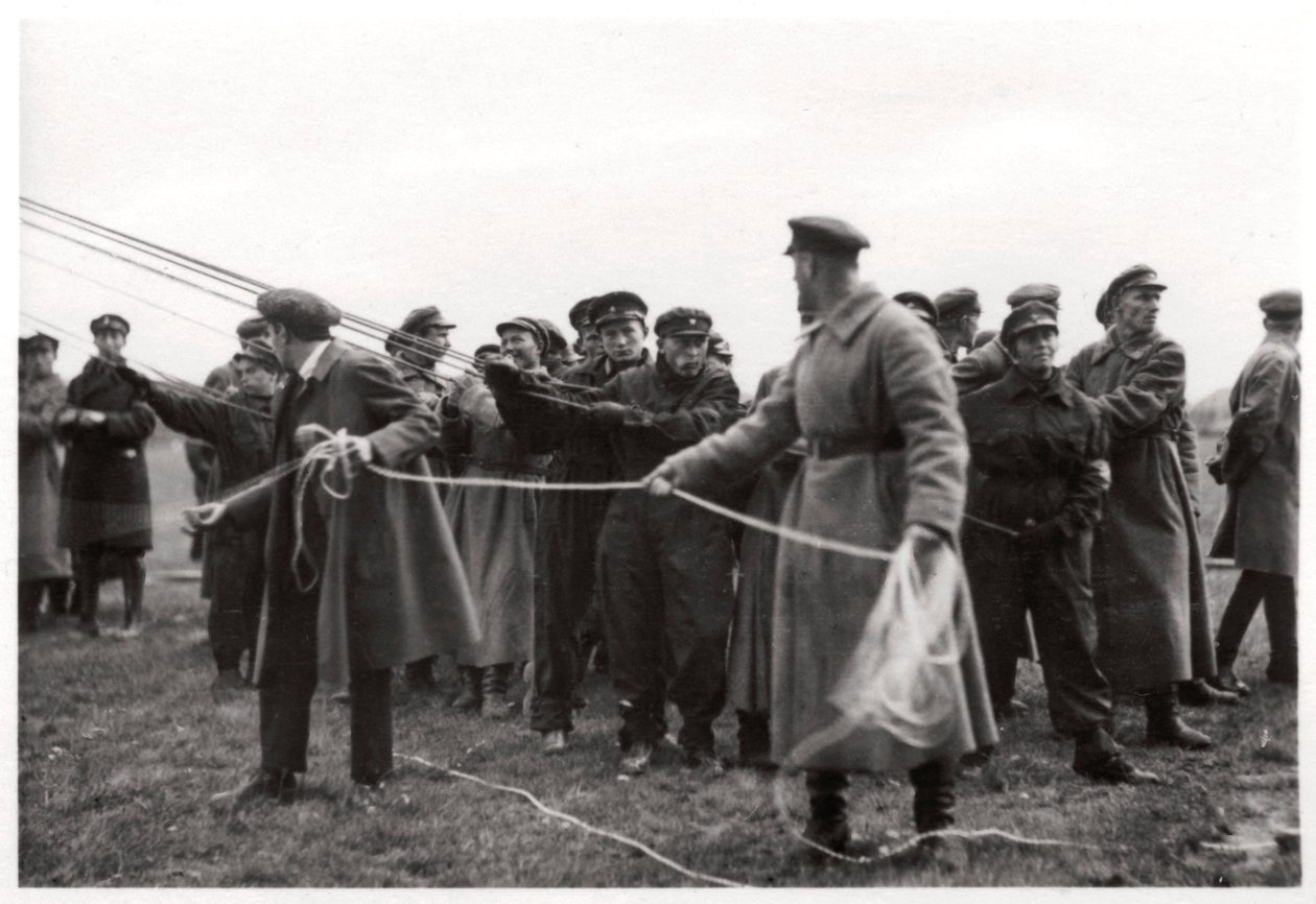 Sovjetiskt luftskeppslandningsbesättning, Moskva, Sovjetunionen, 1930 1933 av Unbekannt