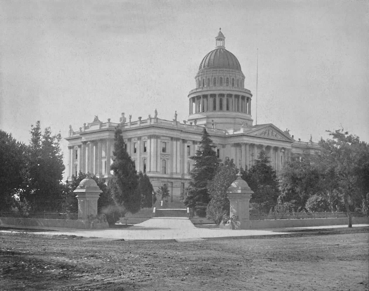 State Capitol, Sacramento, Kalifornien, c1897. av Unbekannt