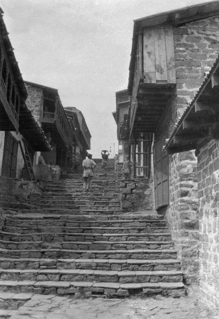 Trappsteg som leder till kailanabasaren, Indien, 1917 av Unbekannt