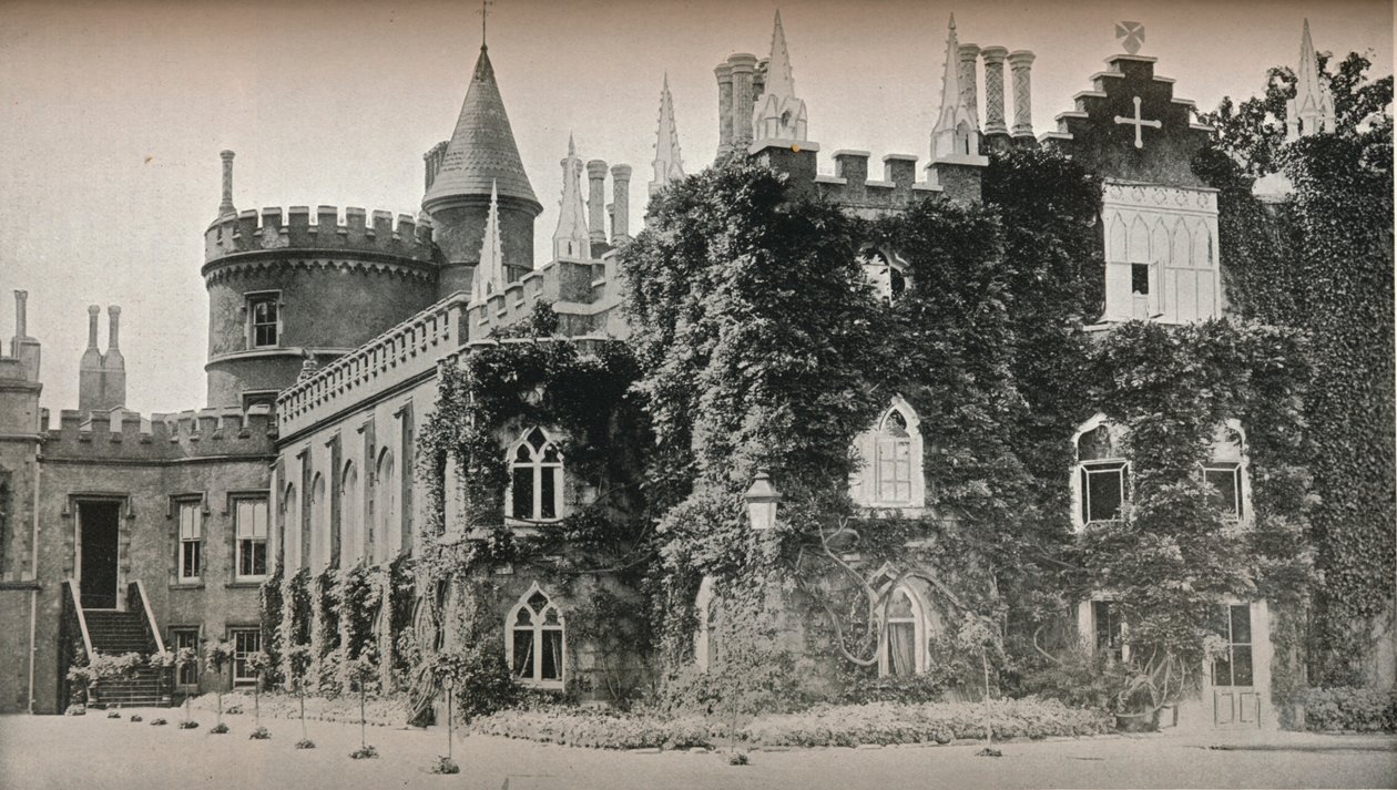 Strawberry Hill, sätet för Rt. Hon. Lord Michelham, c1913. av Unbekannt