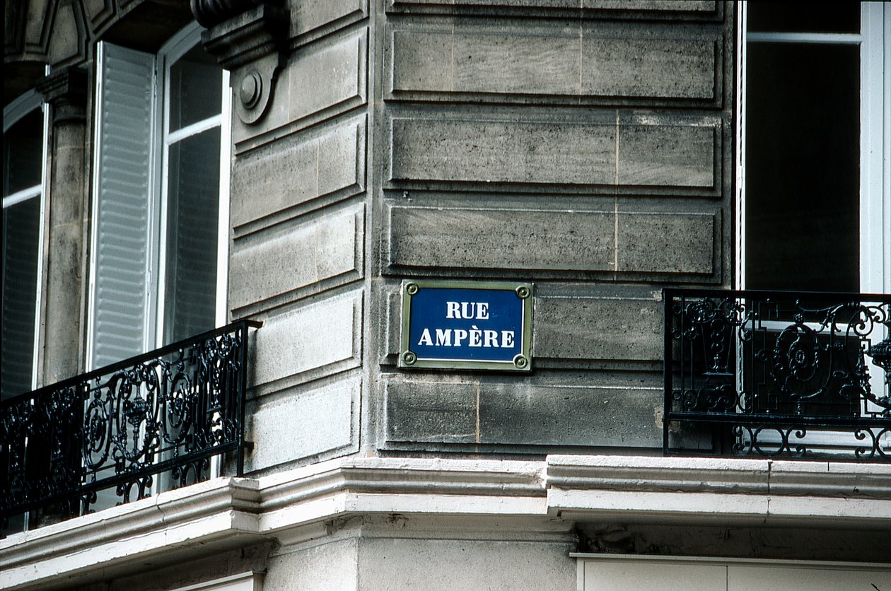 Gatuskylt, Rue Ampere, Paris, Frankrike av Unbekannt