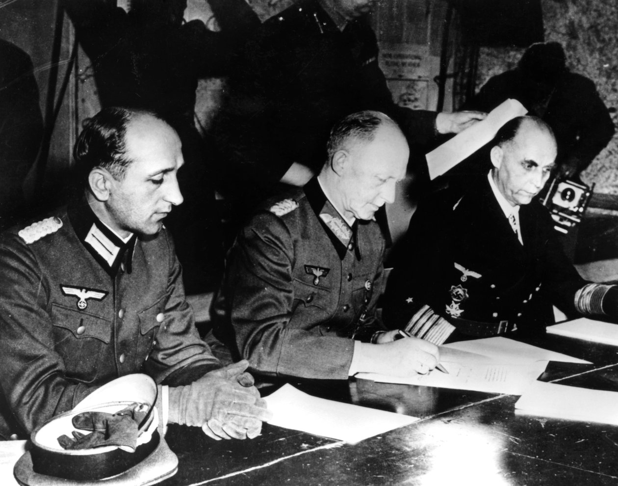 Nazitysklands kapitulation, Reims, Frankrike, 7 maj 1945 av Unbekannt