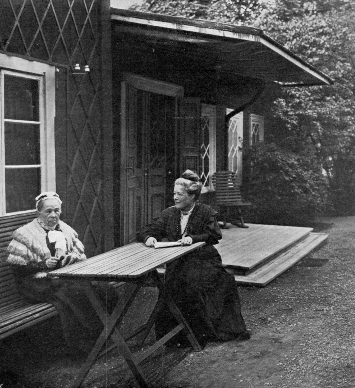 Svenska författaren Selma Lagerlöf och hennes mor, Louise, 1909 av Unbekannt