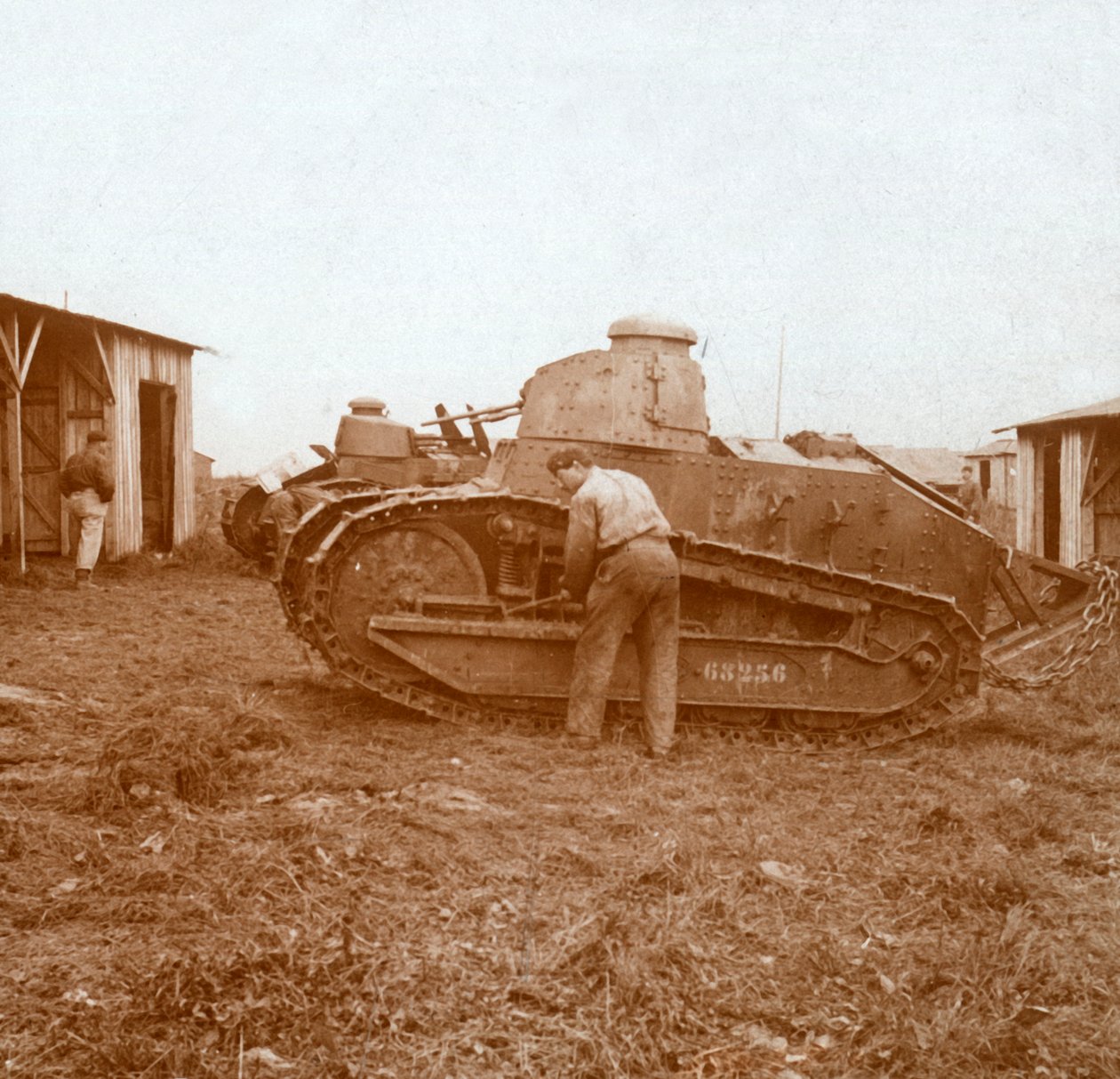 Tankunderhåll, c1914-c1918 av Unbekannt