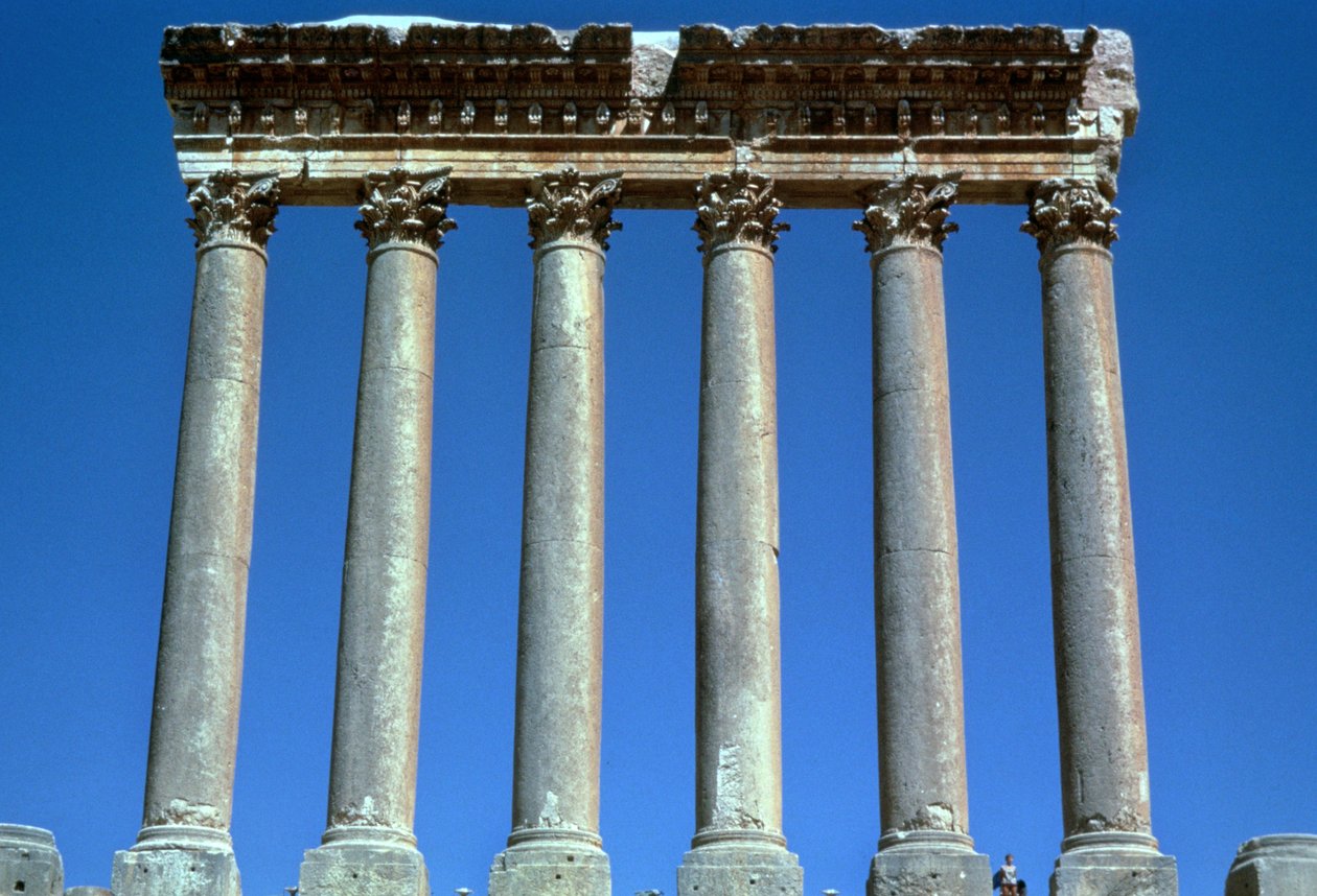 Temple of Heliopolitan Zeus, Baalbek, Libanon, 10-249 AD av Unbekannt