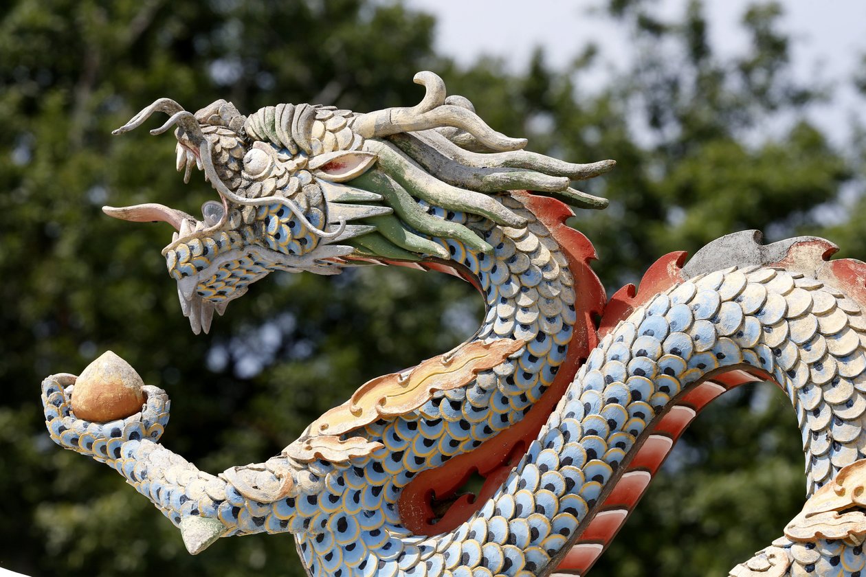 De tusen Buddhas tempel. Dashang Kagyu Ling församling. Dragon, La Boulaye, Frankrike av Unbekannt