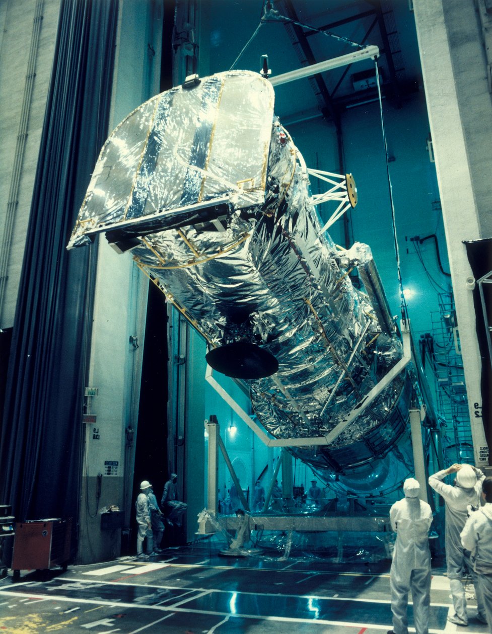 Testar Hubble Space Telescope, 1980-talet av Unbekannt