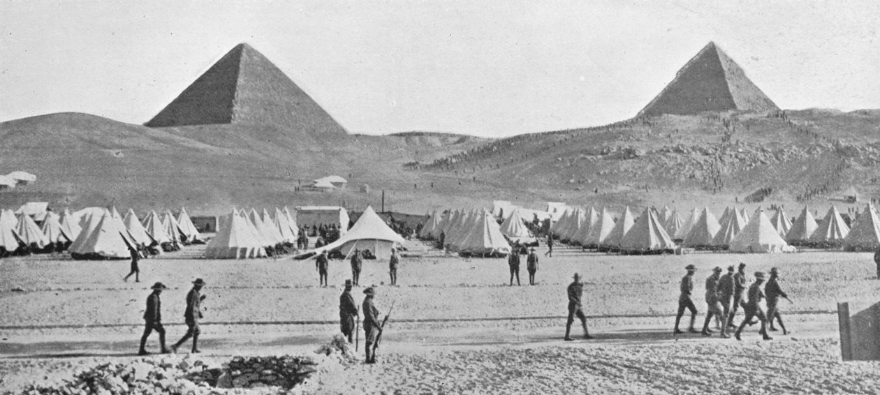 De australiska trupperna i Egypten slog läger nära pyramiderna 1914 av Unbekannt
