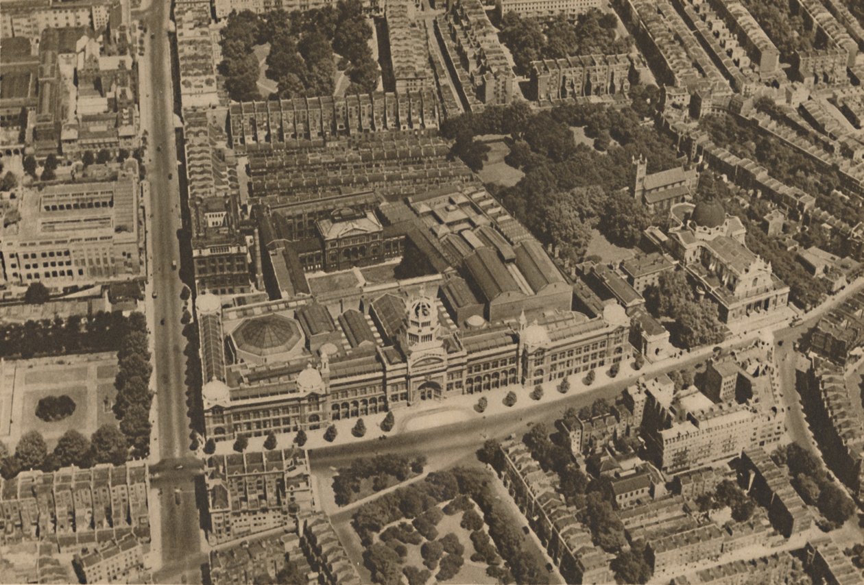Kameran fångar en vy över South Kensington från ett lågtflygande flygplan, c1935. av Unbekannt