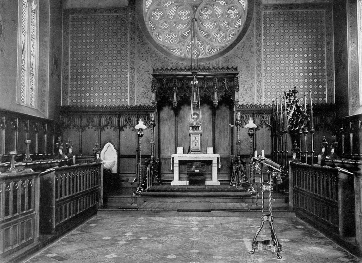 The Chancel, Catholic Apostolic Church, Albury Park, Surrey, 1904 av Unbekannt