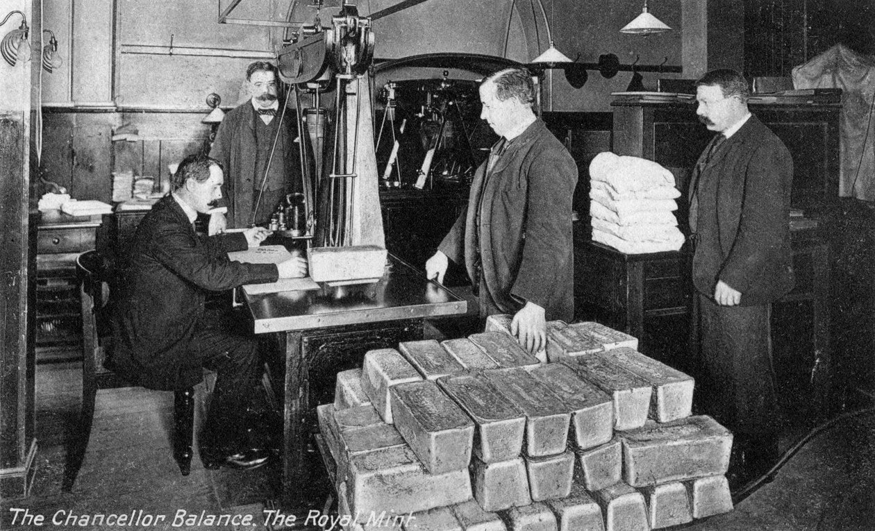 The Chancellor Balance, Royal Mint, Tower Hill, London, tidigt 1900-tal av Unbekannt