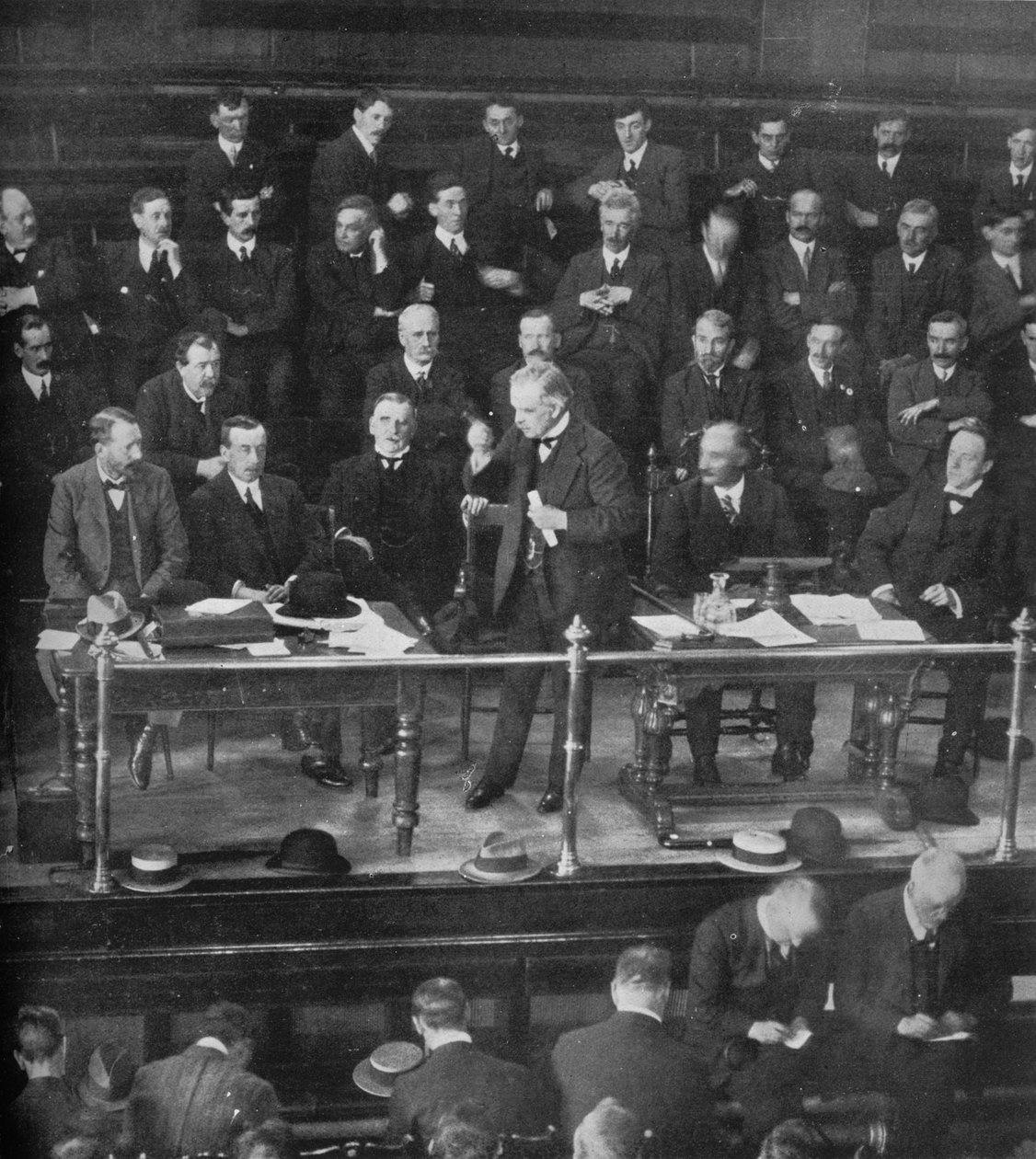 The Coal Strike: Mr. Lloyd George talar till gruvarbetarnas representanter i Cardiff, 1915 av Unbekannt