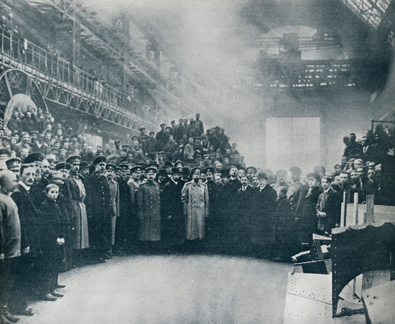 Tsaren, tagen bland arbetarna vid det stora Putiloff ammunitions- och ingenjörsverk, 1914 av Unbekannt