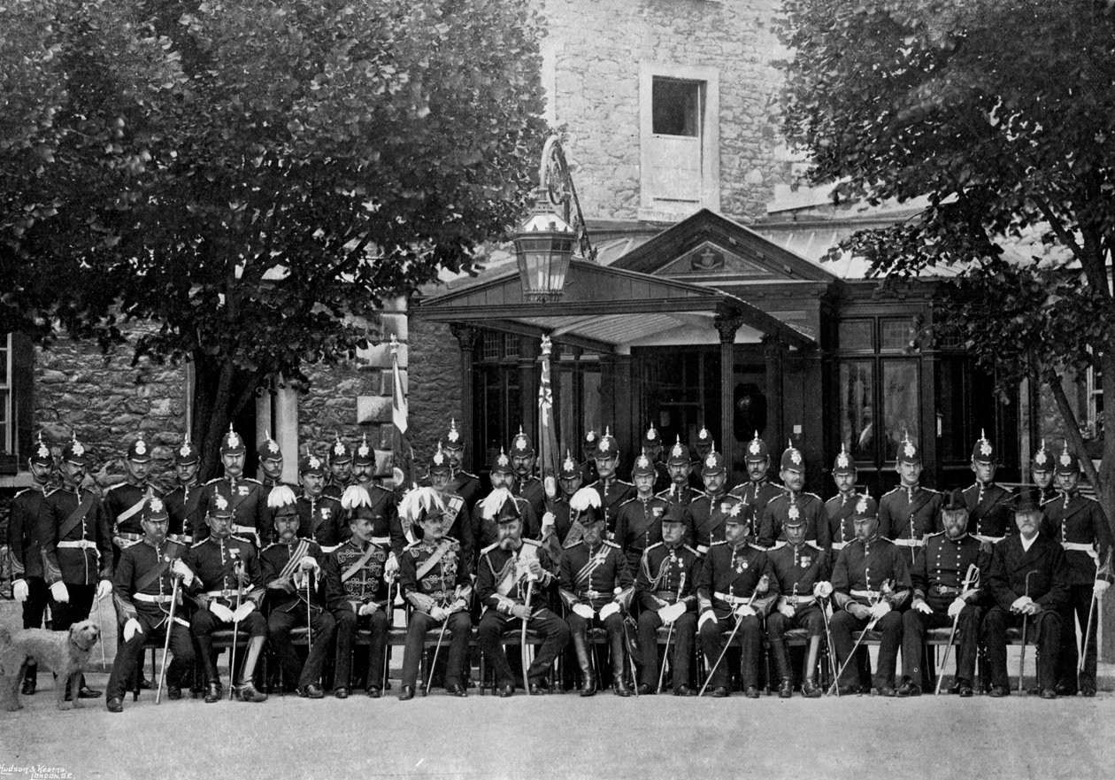 Hertigen av Saxe-Coburg och Gotha och officerarna i Plymouth-divisionen, 1896 av Unbekannt
