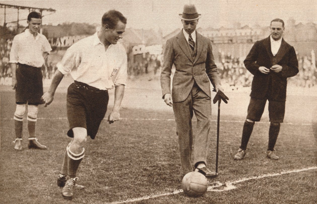 The Duke of York, fotbollsmatch för välgörenhet, Tottenham Hotspurs och Corinthians, c1921 av Unbekannt