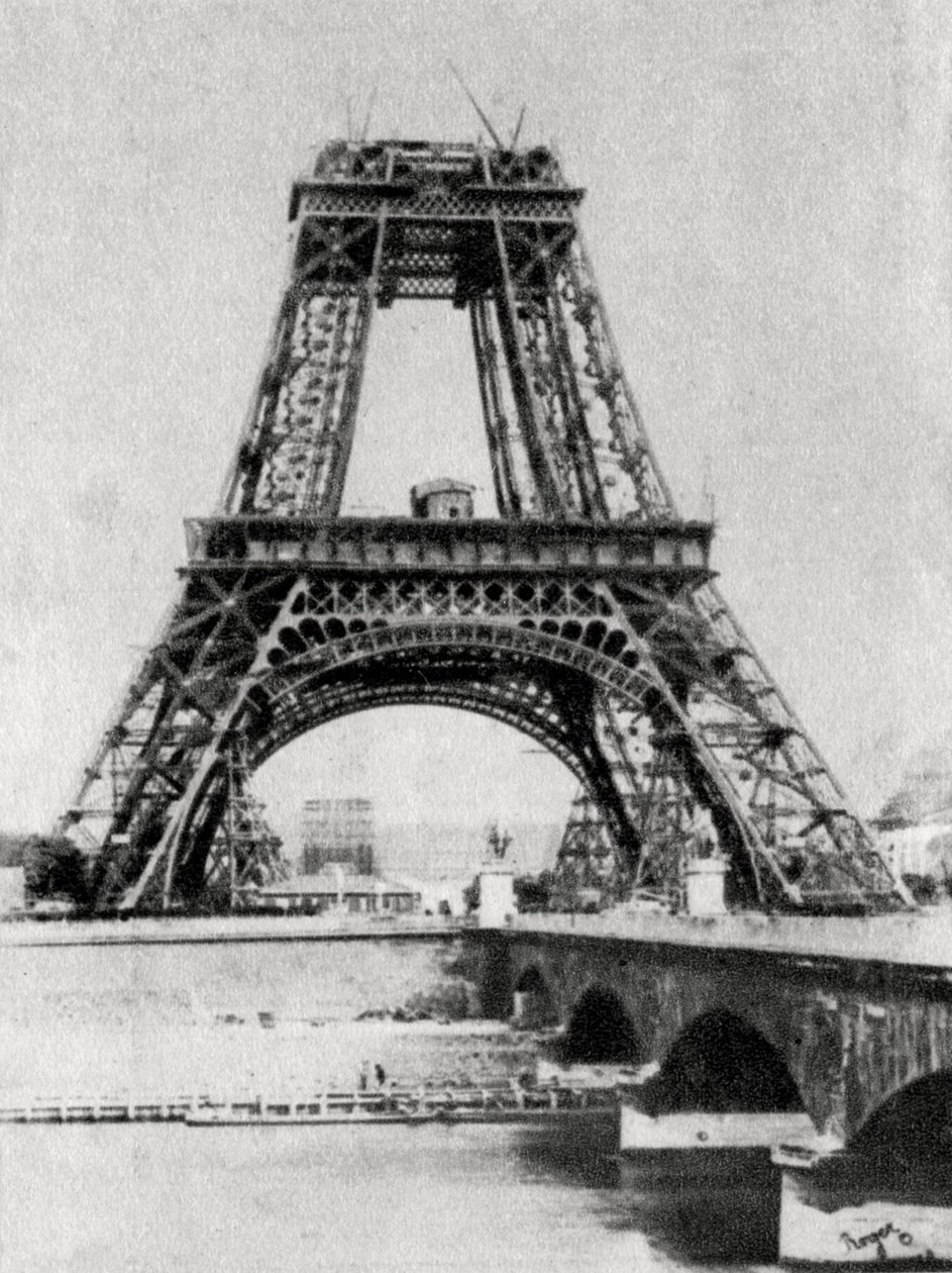 Eiffeltornet under uppbyggnad, Paris, c1888 av Unbekannt