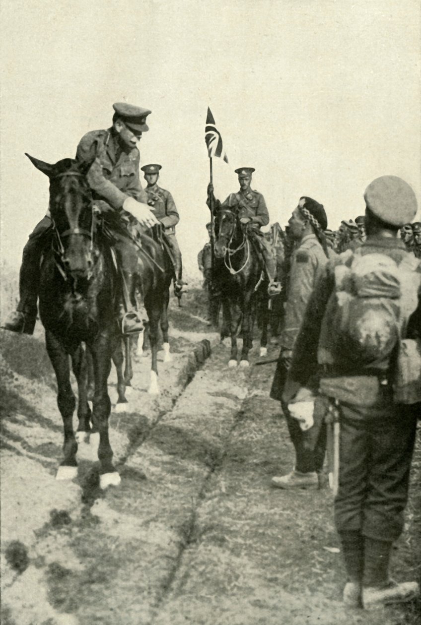 Fältmarskalken tackar sina trupper, 1919. av Unbekannt