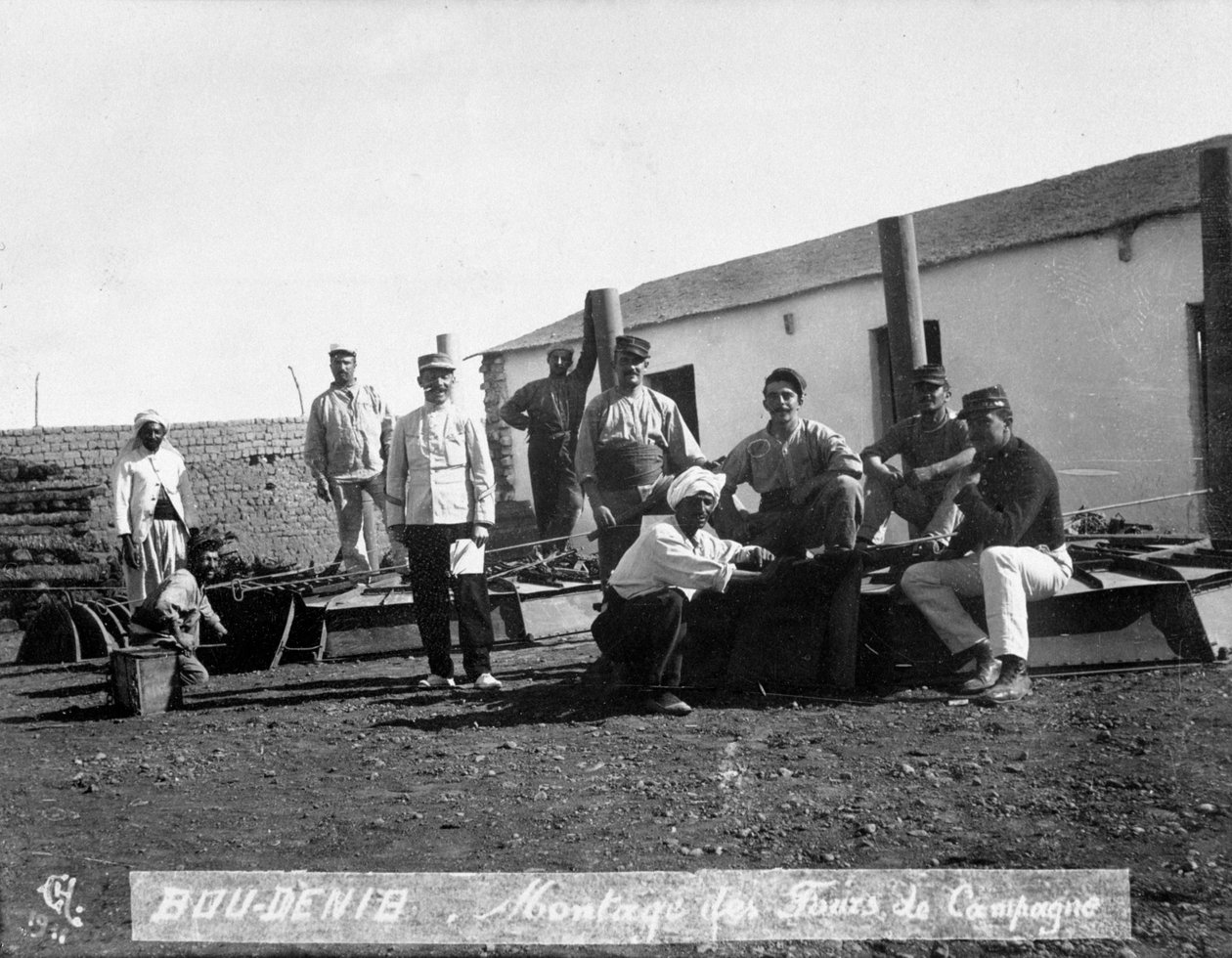 Den franska främlingslegionen på manövrar, Boudenib, Marocko, 1911 av Unbekannt