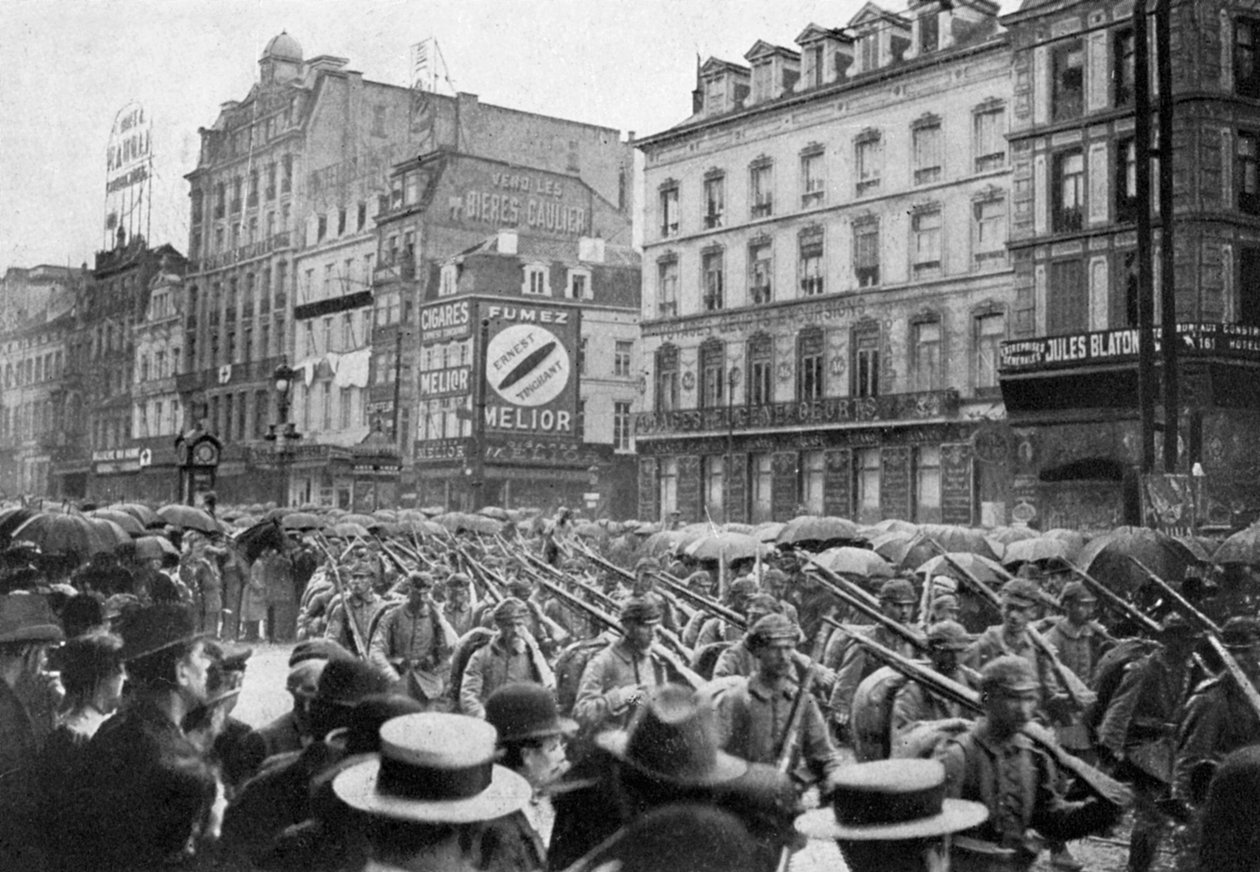 Den tyska armén marscherar genom Bryssel, första världskriget, c1914 1920 av Unbekannt