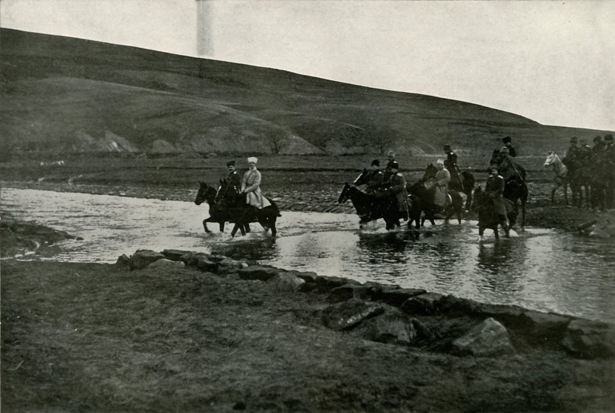 Storhertigen Mikael och hans stab, 1919. av Unbekannt