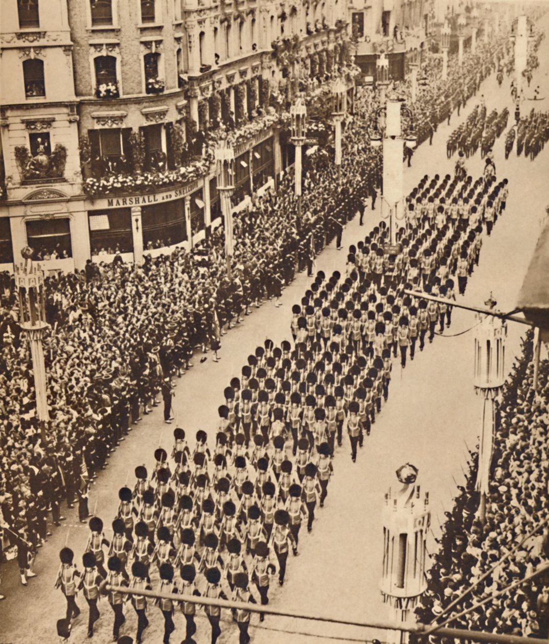 Vakterna på Oxford Street, 12 maj 1937 av Unbekannt
