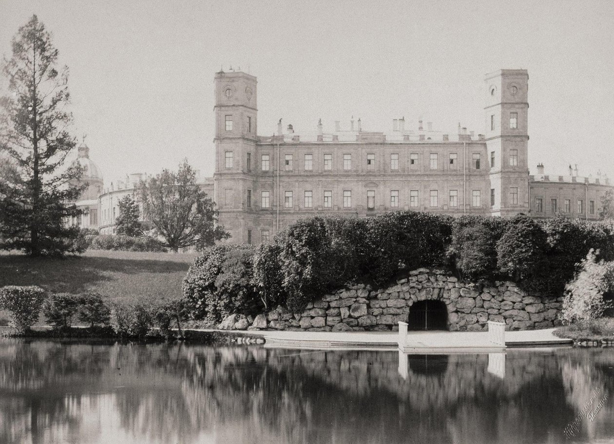 Huvudfasaden på palatset i Gatchina, 1870-1880-talet av Unbekannt