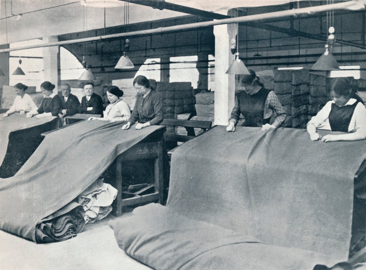 The Making of khaki: undersöker det färdiga tyget, c1914. av Unbekannt